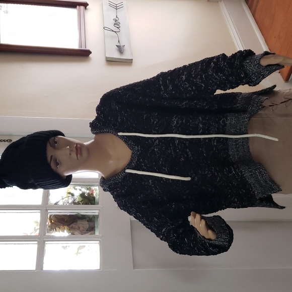 Hippie Love Black Sweater Pullover sz S - Picture 1 of 5